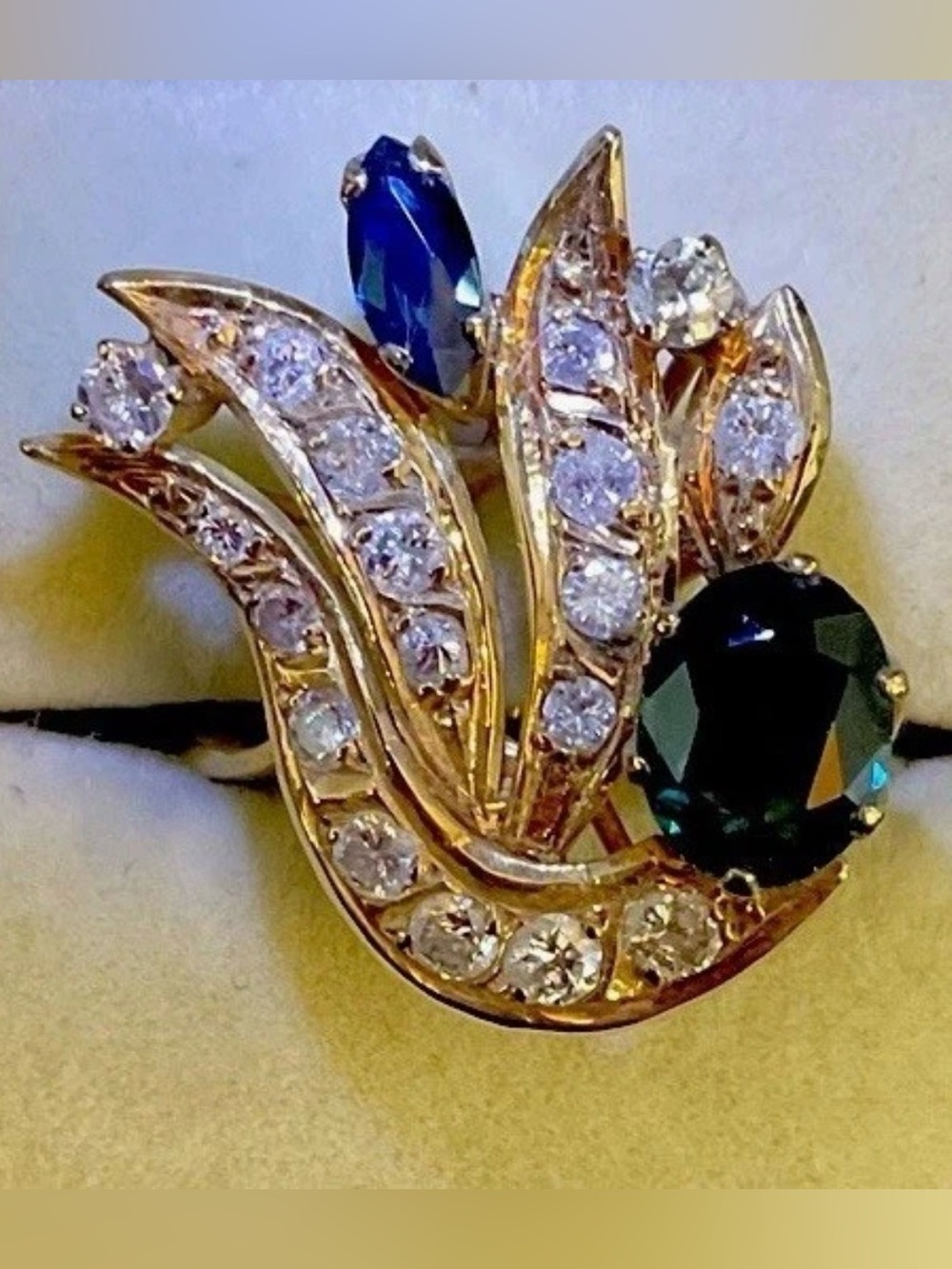 Vintage 18K Gold Sapphire Diamond Cocktail Ring 1980s Asymmetric Wave 2.35ctw